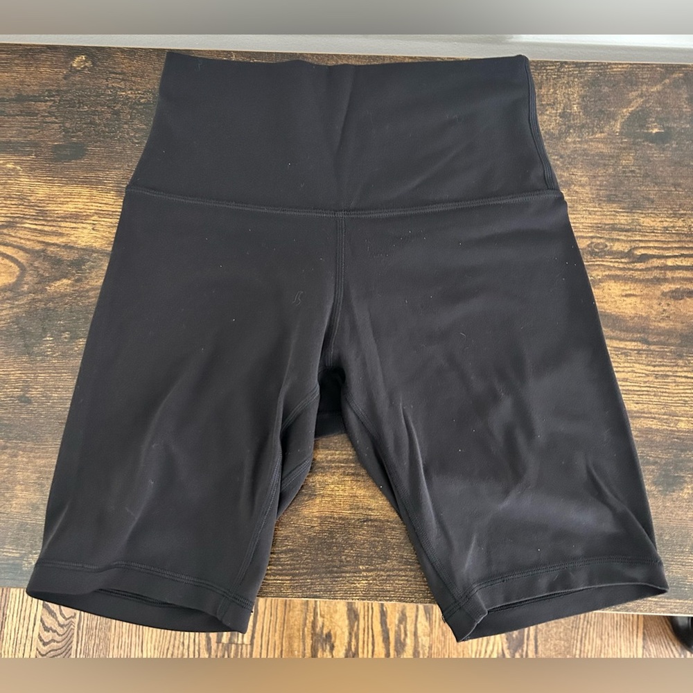 EUC Lululemon Align 6” Black Women's High-Waisted Biker Shorts